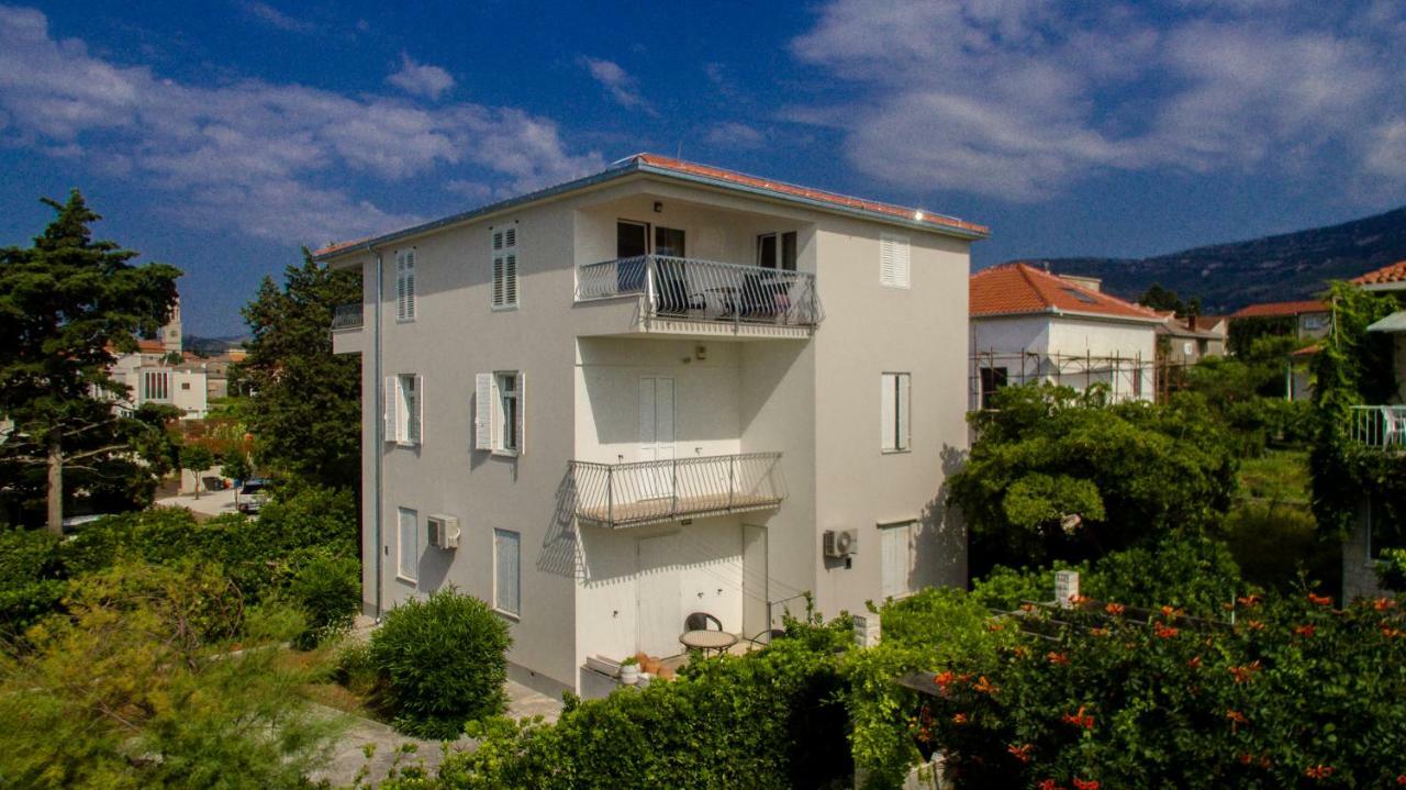 Beachfront Apartments Don Kaštela Exterior foto