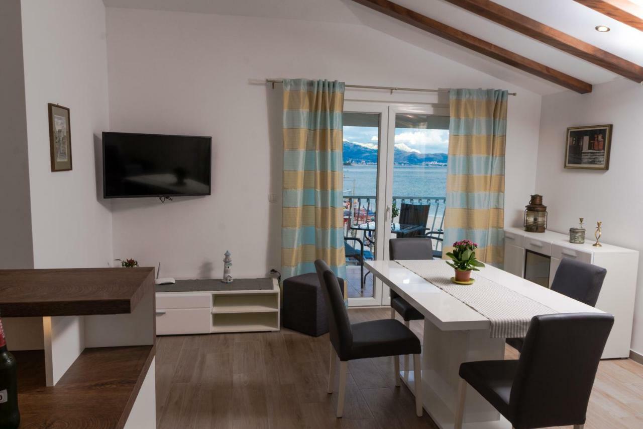 Beachfront Apartments Don Kaštela Exterior foto